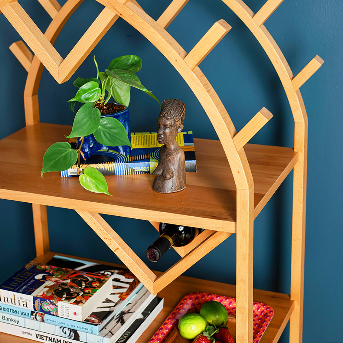 Deq Shelf
